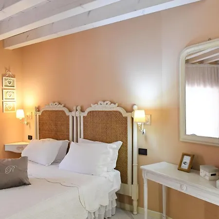 Corte Ristori بيت ضيافة 3*